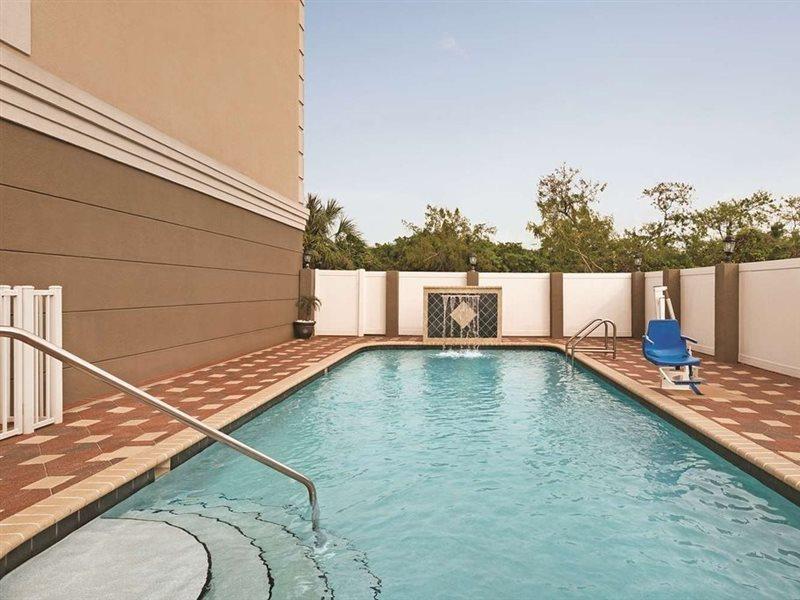 Country Inn & Suites By Radisson, Tampa Airport North, Fl West Chase Extérieur photo