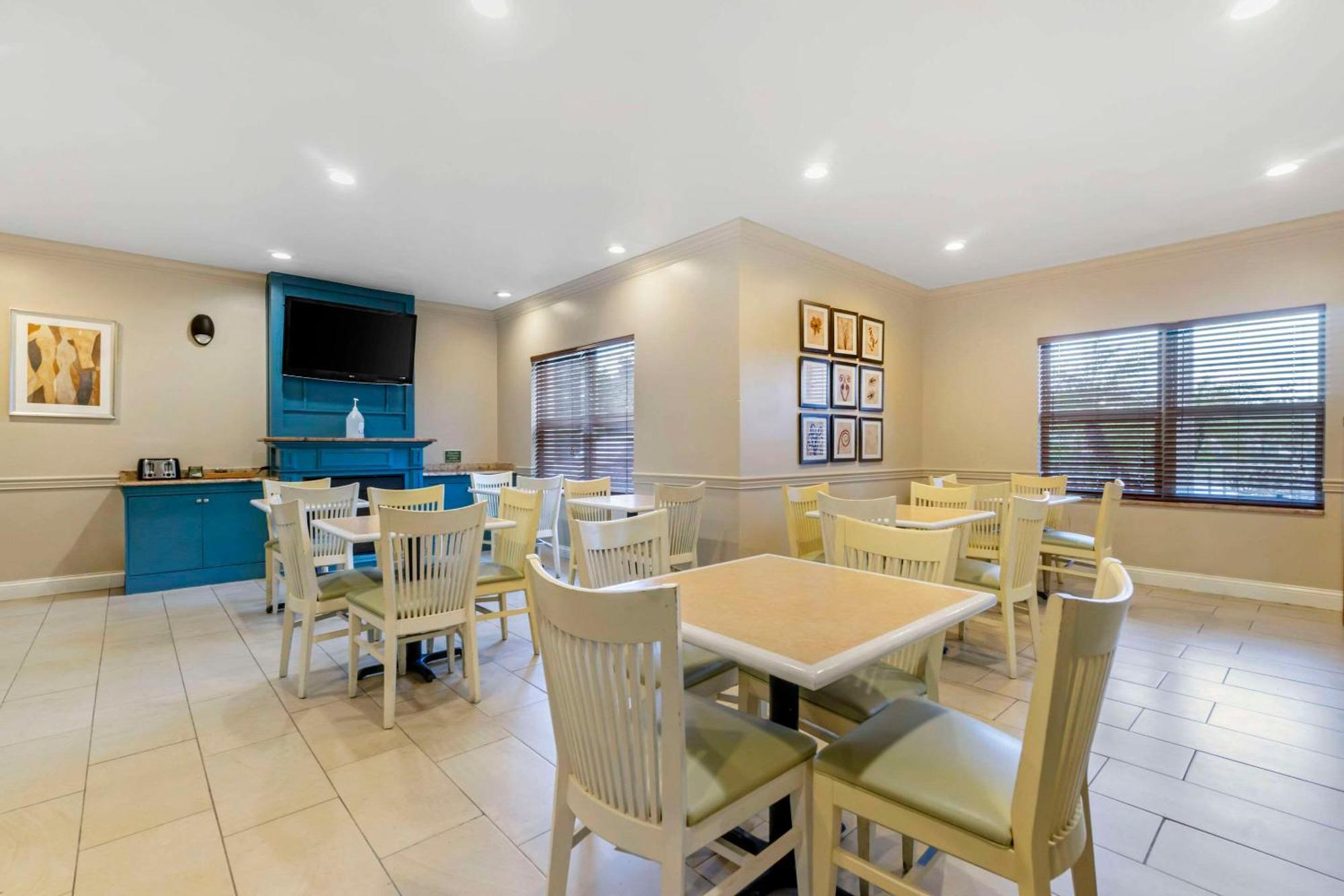 Country Inn & Suites By Radisson, Tampa Airport North, Fl West Chase Extérieur photo
